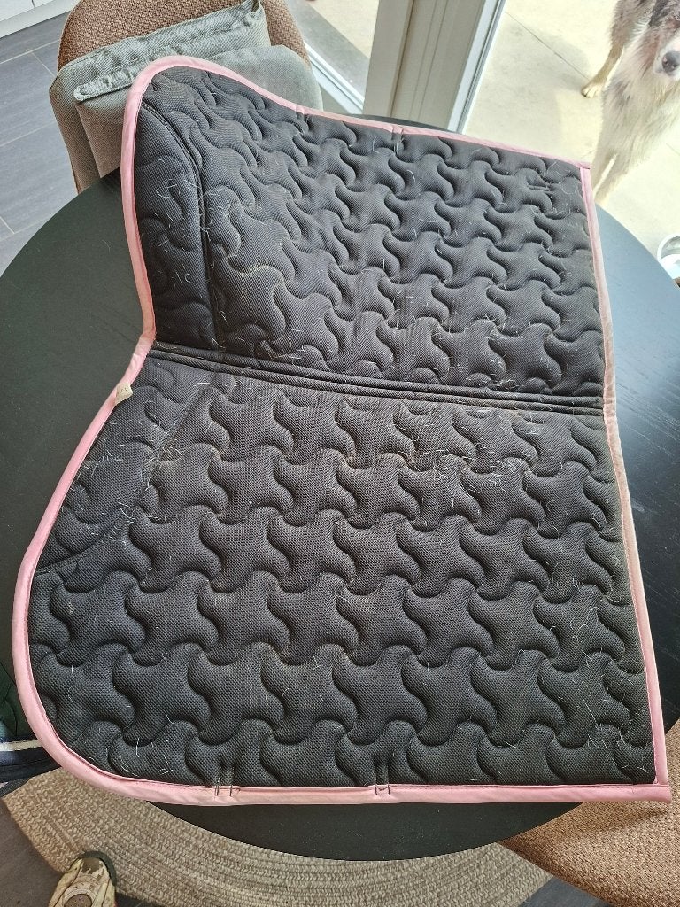 Tapis de selle poney FOUGANZA – Bleu marine, Animaux & Accessoires, Chevaux & Poneys | Selles, Enlèvement ou Envoi, Comme neuf