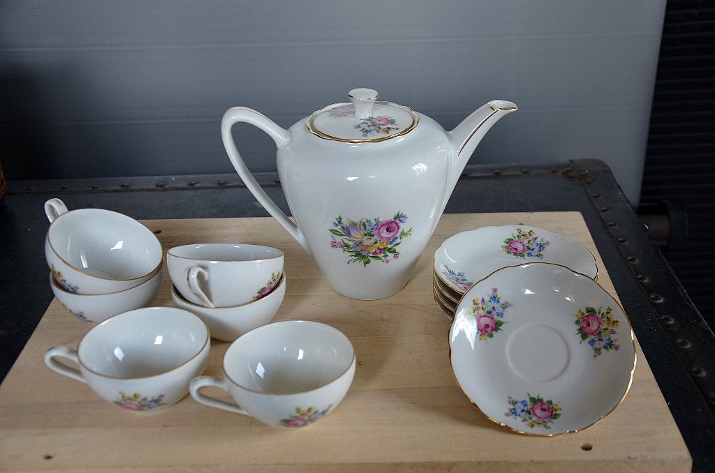 Klein servies Czechoslovakia, Maison & Meubles, Enlèvement ou Envoi, Comme neuf, Porcelaine