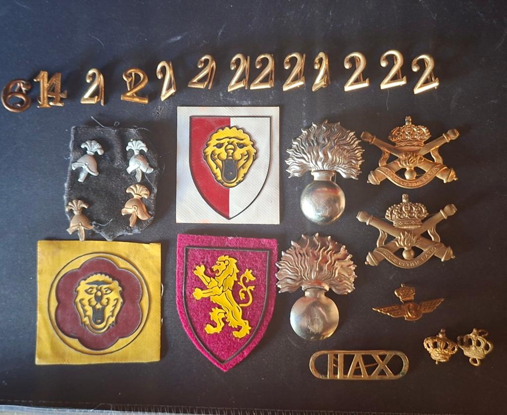 Setje Belgische leger (bekijk fotos/omschrijving), Verzamelen, Militaria | Algemeen, Ophalen, Landmacht, Overige typen