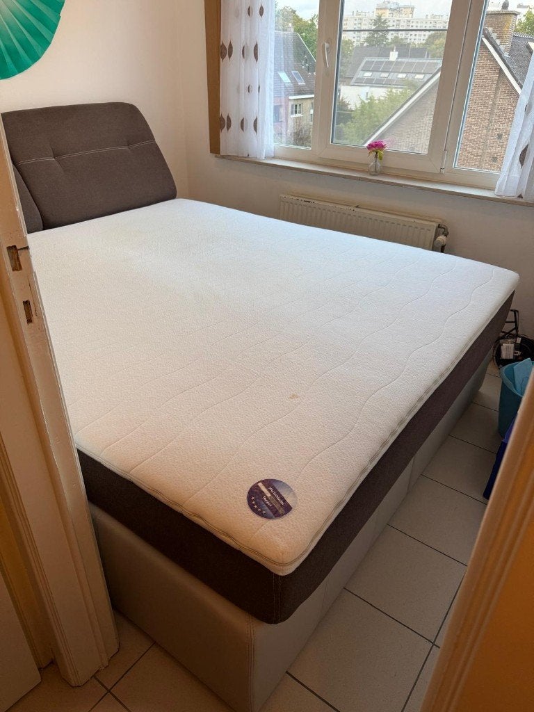 Tweepersoonsbed met opbergruimte en matras, Matelas, Comme neuf, Enlèvement, Autres dimensions