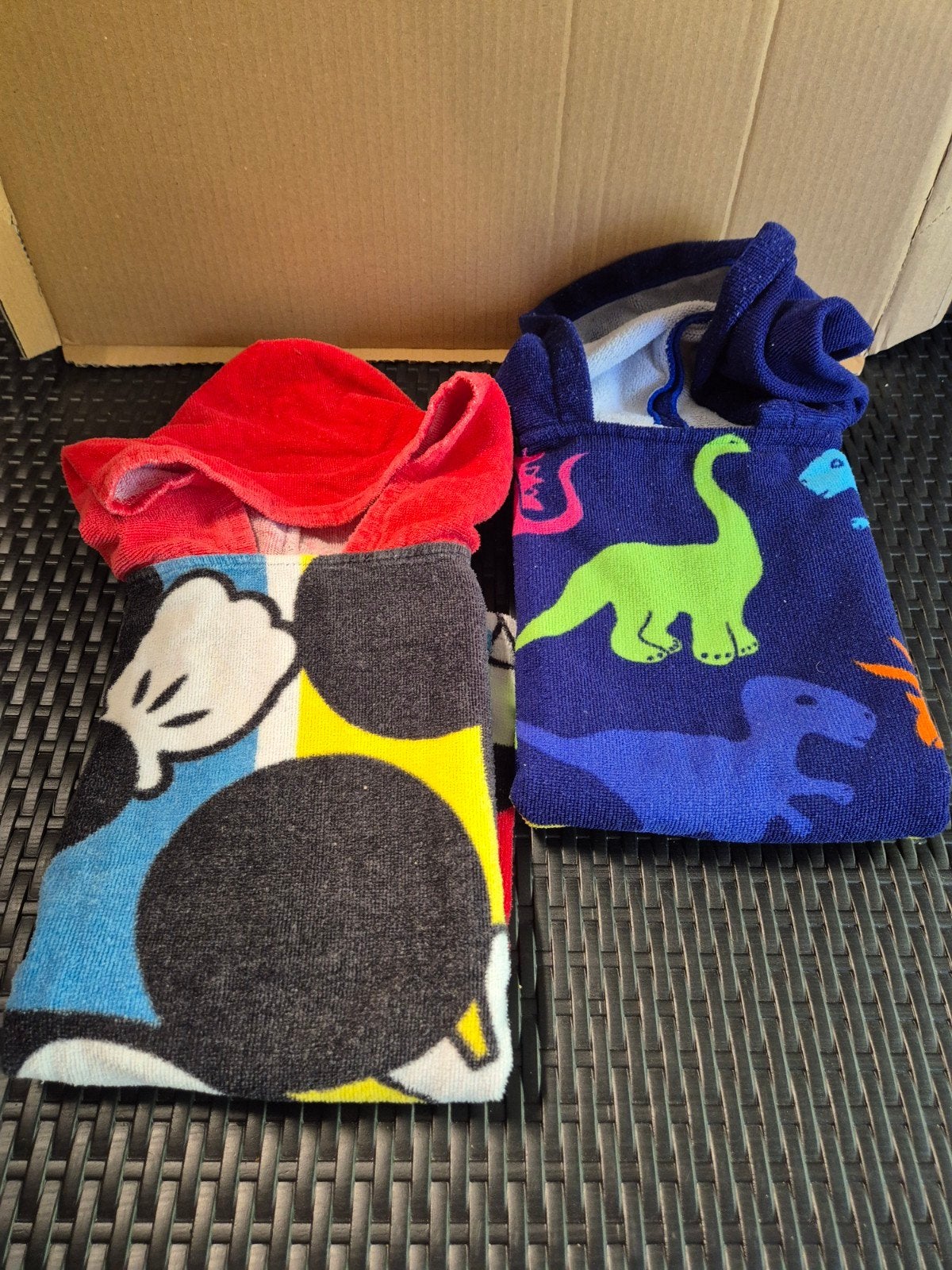 Badponcho´s voor na het zwemmen., Ophalen, Badponcho