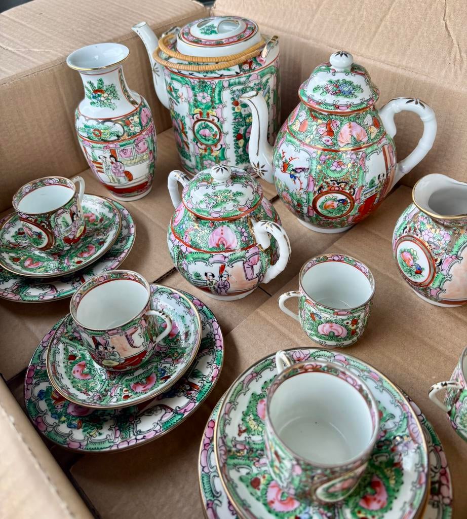Titel: Schitterend Chinees Famille Rose / Macau Servies, Antiek en Kunst, Ophalen