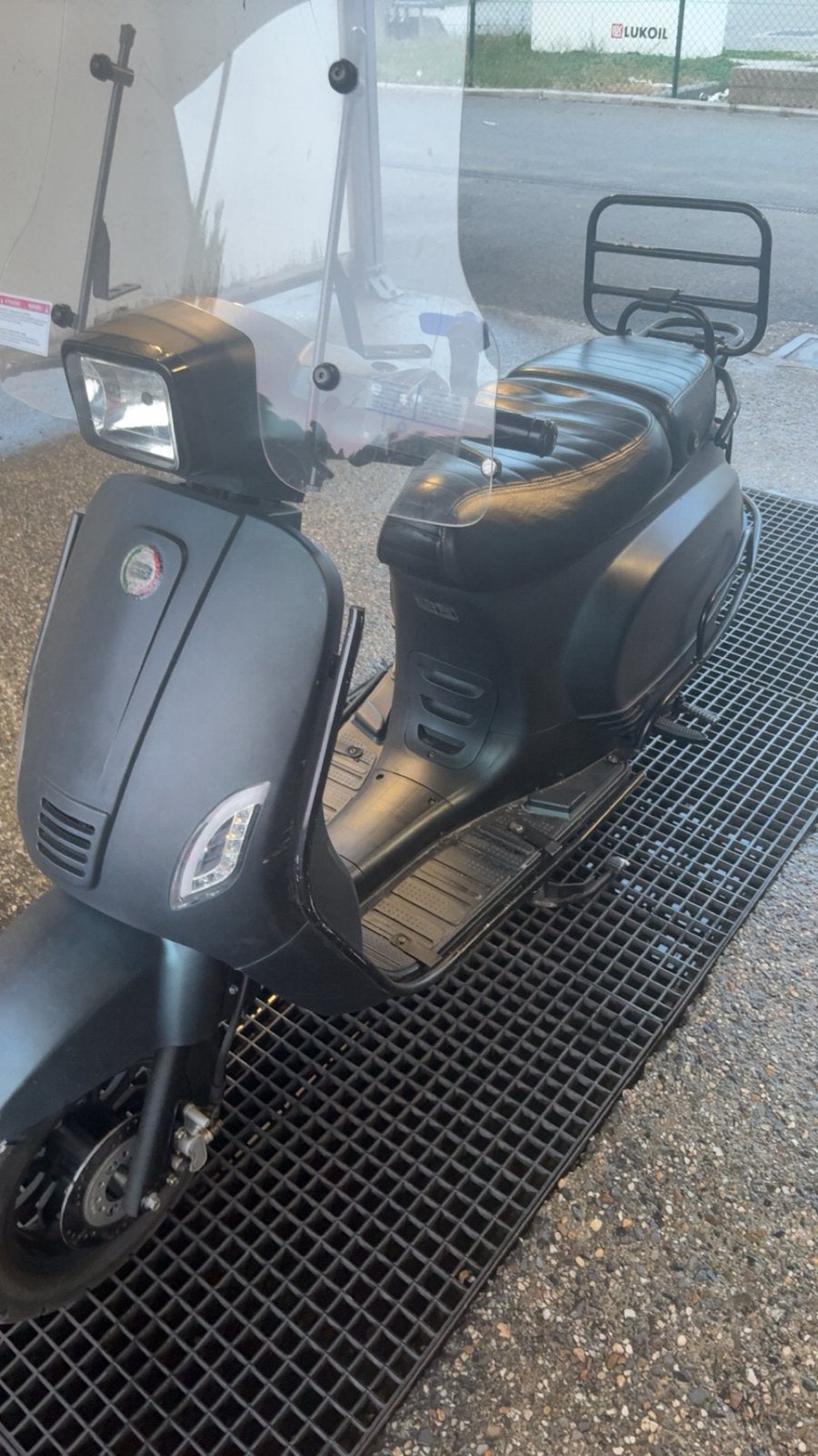 Scooter classe a, Vélos & Vélomoteurs, Vélomoteurs & Scooters bridés, Enlèvement ou Envoi, Comme neuf