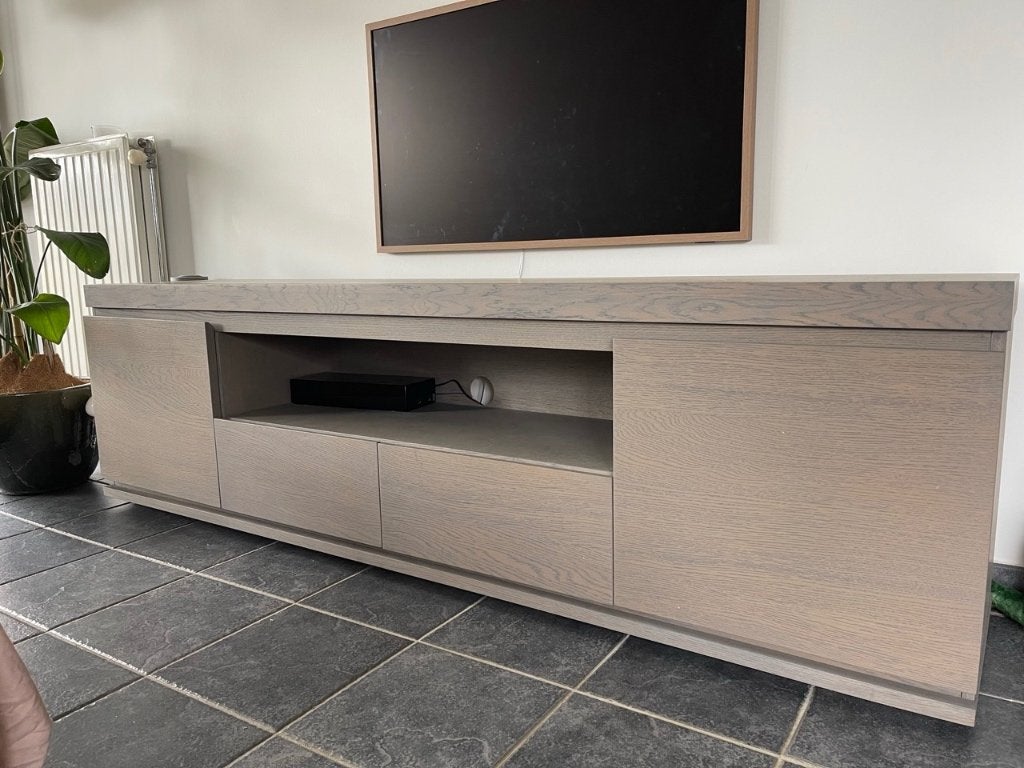 Meuble TV en bois massif au design moderne et intemporel, 25 à 50 cm, 200 cm ou plus, Moins de 100 cm, Comme neuf