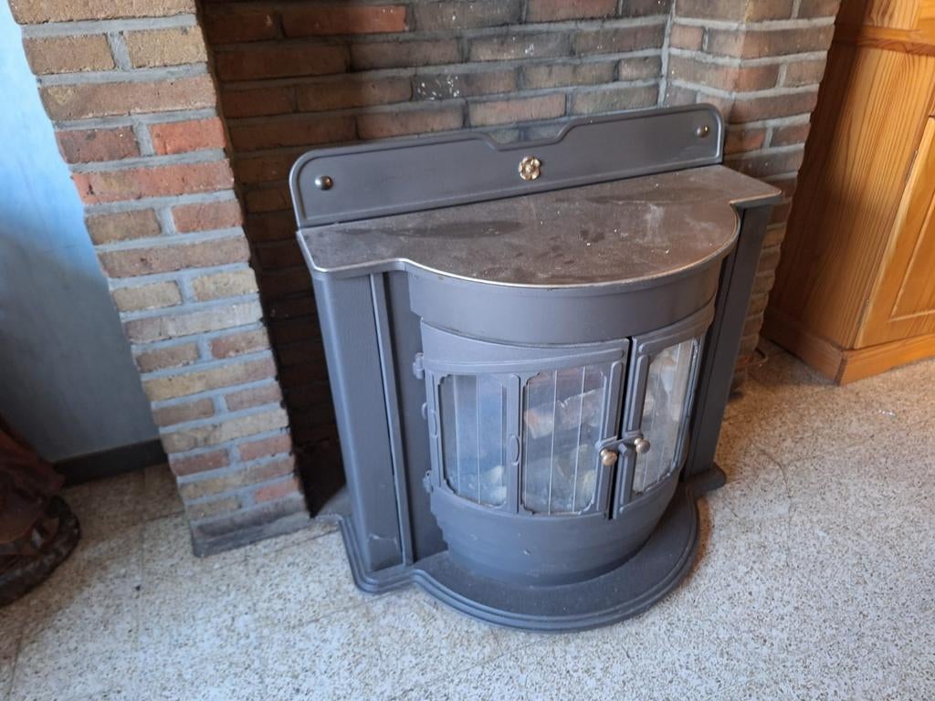 Cuisinière à gaz en bon état, Enlèvement, Utilisé, Cheminée sur pied, Cheminée au gaz