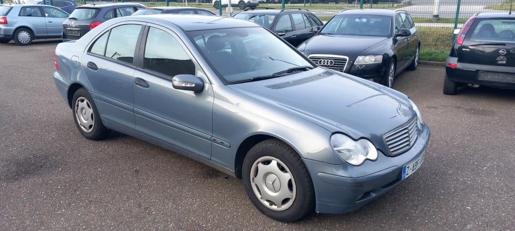 C180 benzine gekeurd, Auto's, Bedrijf, Handgeschakeld, Euro 4, Te koop