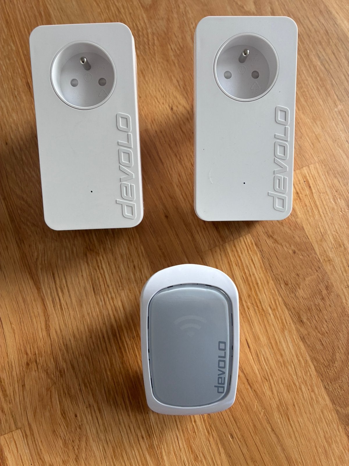 Devolo dLAN 550+ en WiFi-repeater MT 2681, Computers en Software, Ophalen of Verzenden, Zo goed als nieuw