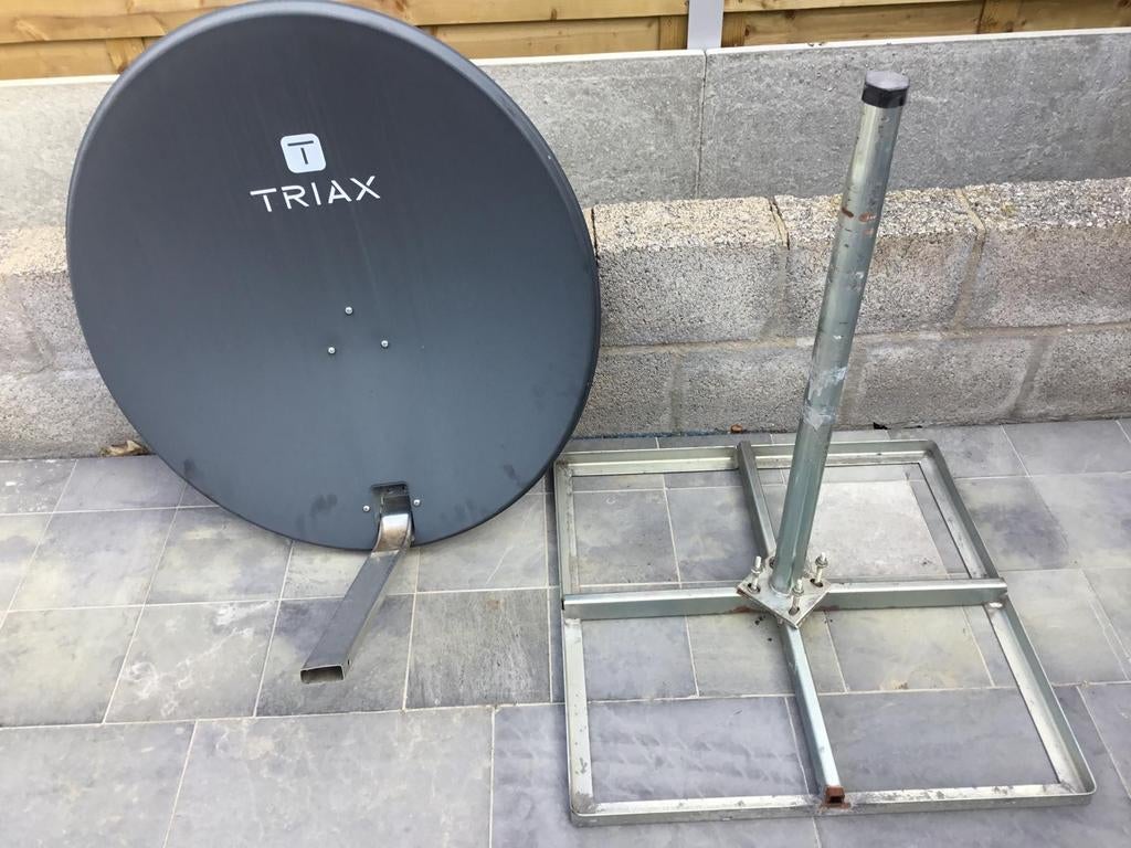 Antenne parabolique, base, 2 têtes Humax, récepteur, TV, Hi-fi & Vidéo, Antennes paroboliques, Enlèvement, Comme neuf, Accessoires d'antenne (parabolique)