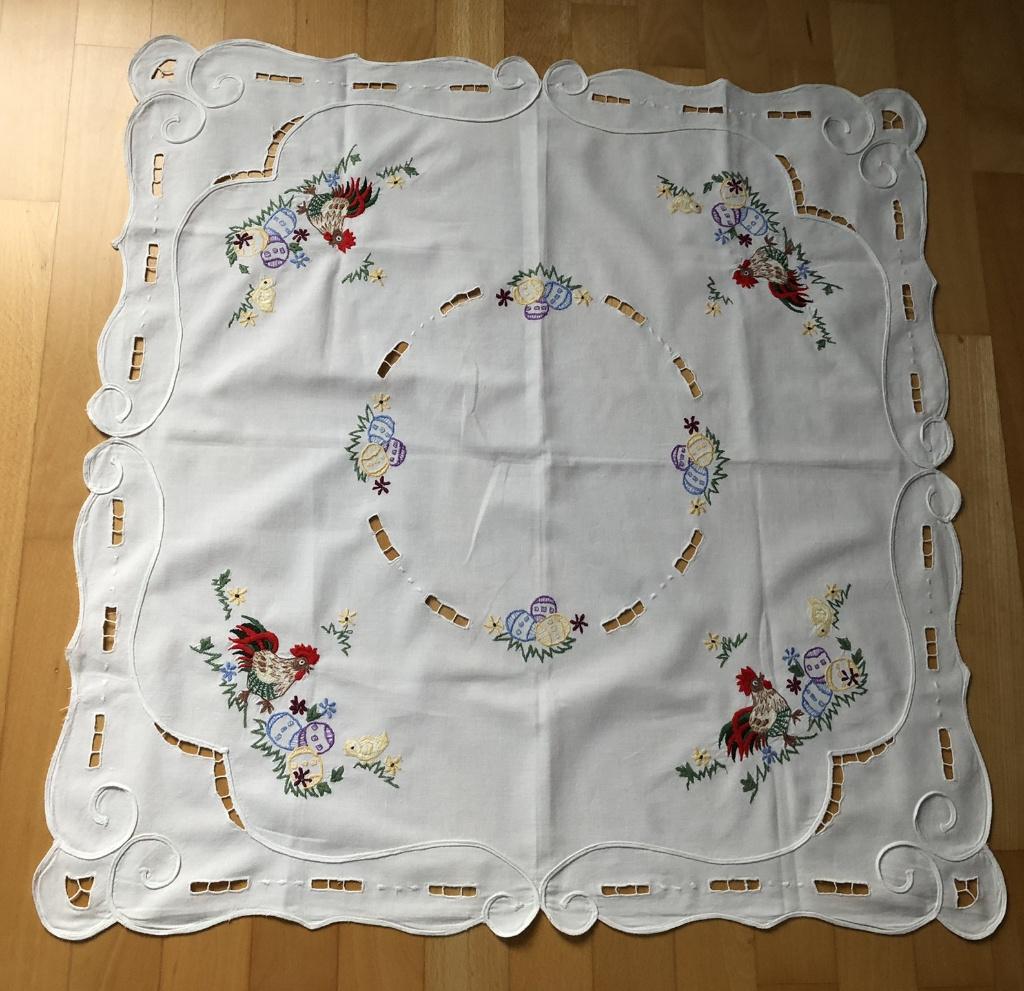 Nappe de Pâques brodée 80 x 80 cm, Enlèvement ou Envoi, Comme neuf