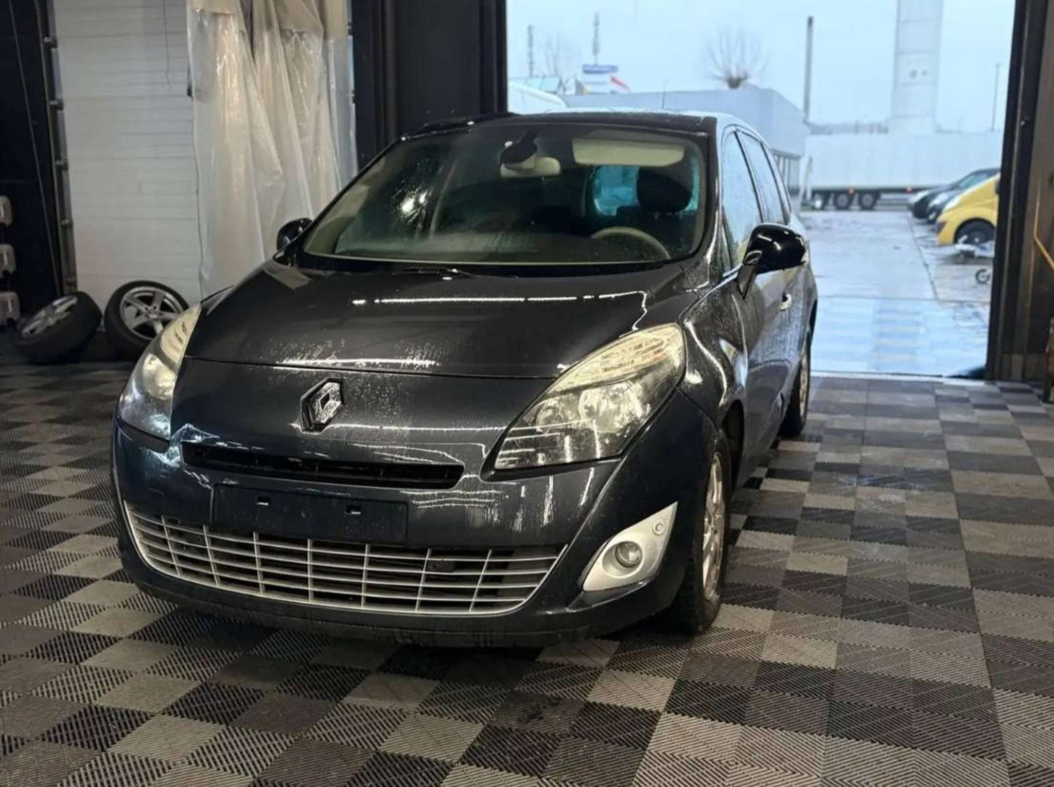 Renault Grand Scenic 1.5 dCi AUTOMATIQUE bj. 2011 5pl Euro 5, Auto's, Automaat, Euro 5, Gebruikt, 4 cilinders