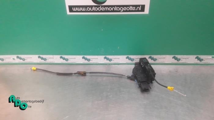 Deurslot Mechaniek 4Deurs links-achter van een Peugeot 207 (, Gebruikt, -, -, Ophalen of Verzenden