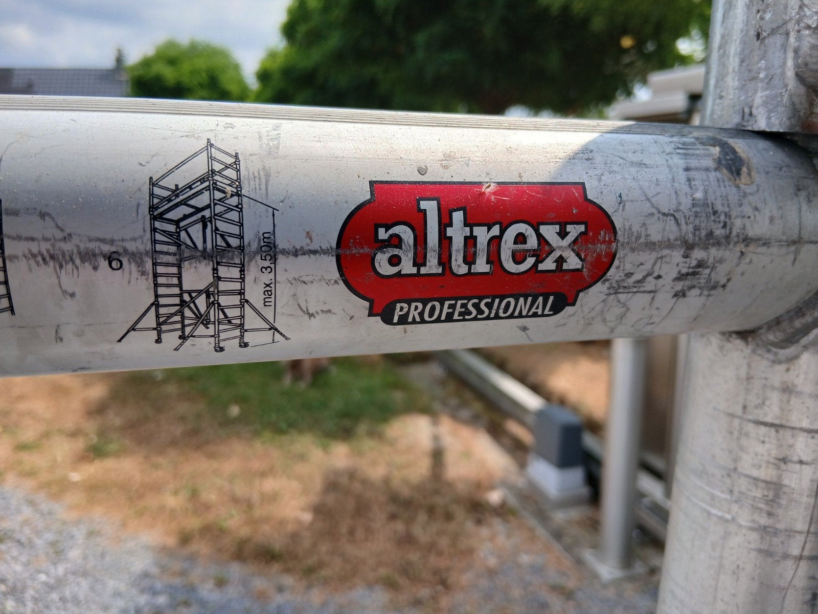 Échafaudage ALTREX PROFESSIONAL roulants pliant SÉRIE 5400., Doe-het-zelf en Bouw, Steigers, Ophalen