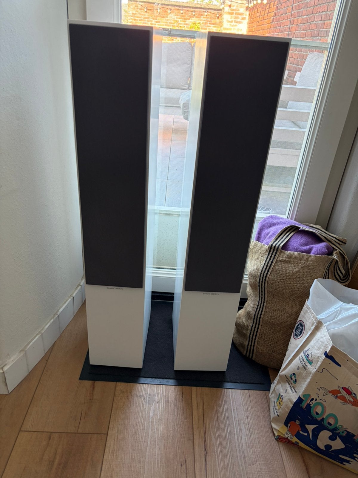 B&W 704 S2, Enlèvement, Utilisé, Bowers & Wilkins (B&W), Haut-parleurs Frontaux, Arrière ou Stéréo