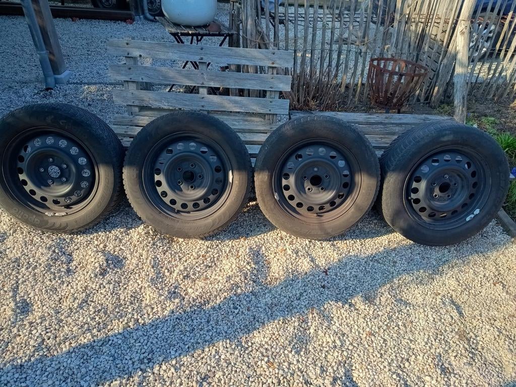 Winterbanden Appolo met velgen, Ophalen, Velg(en), 16 inch, Winterbanden