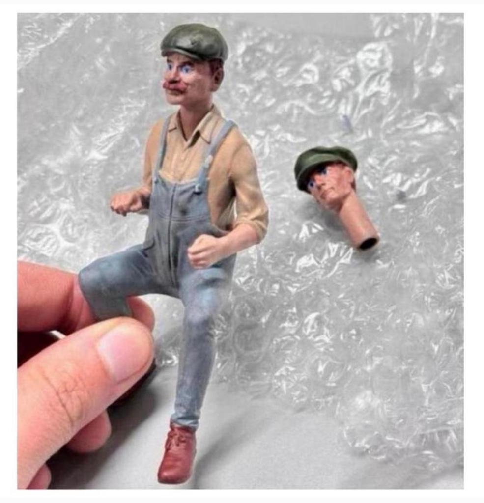 7/8ths Driver Hand-Painted Garden Railway people 1:13.7 pop, Hobby en Vrije tijd, Modeltreinen | Overige schalen, Ophalen of Verzenden