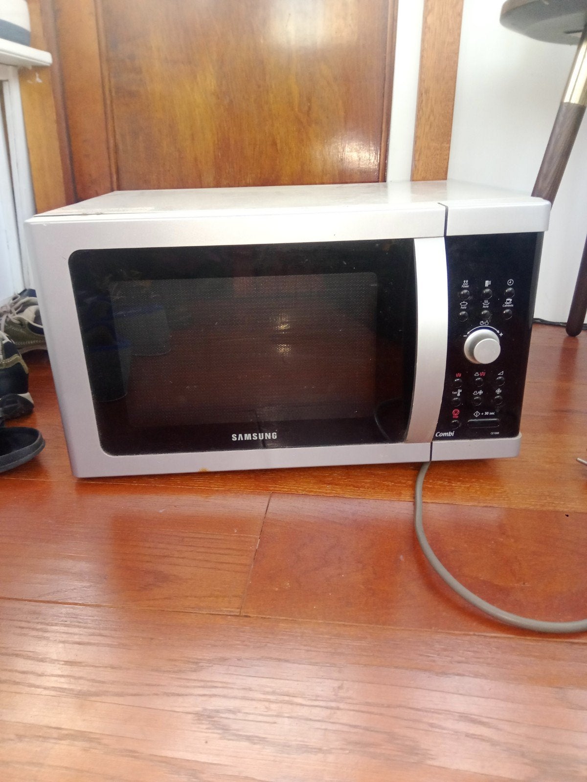 Combimagnetron Samsung, Elektronische apparatuur, Ophalen, Gebruikt, Draaiplateau, Combi-microgolfoven