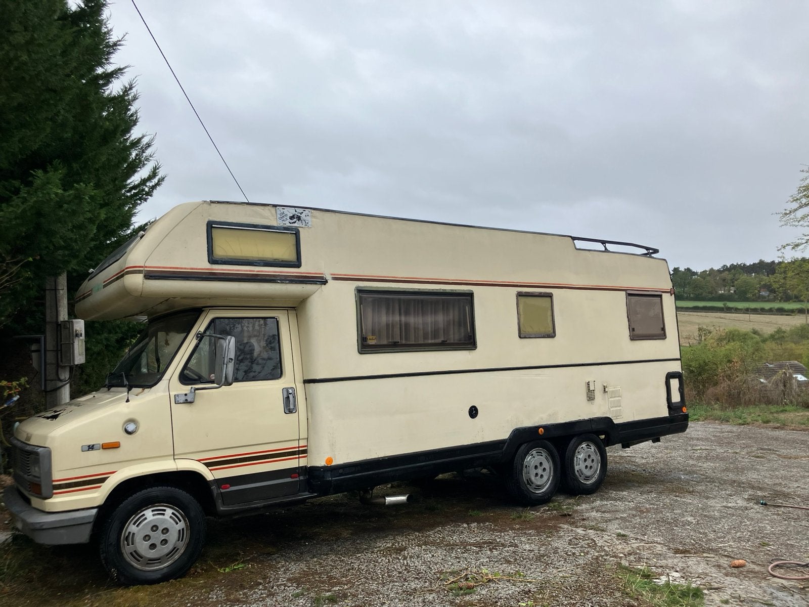 Camping-car Fiat Ducato 1989 2.5TD oldtimer, pour un projet, Fiat, Jusqu'à 6, Diesel, Réfrigérateur