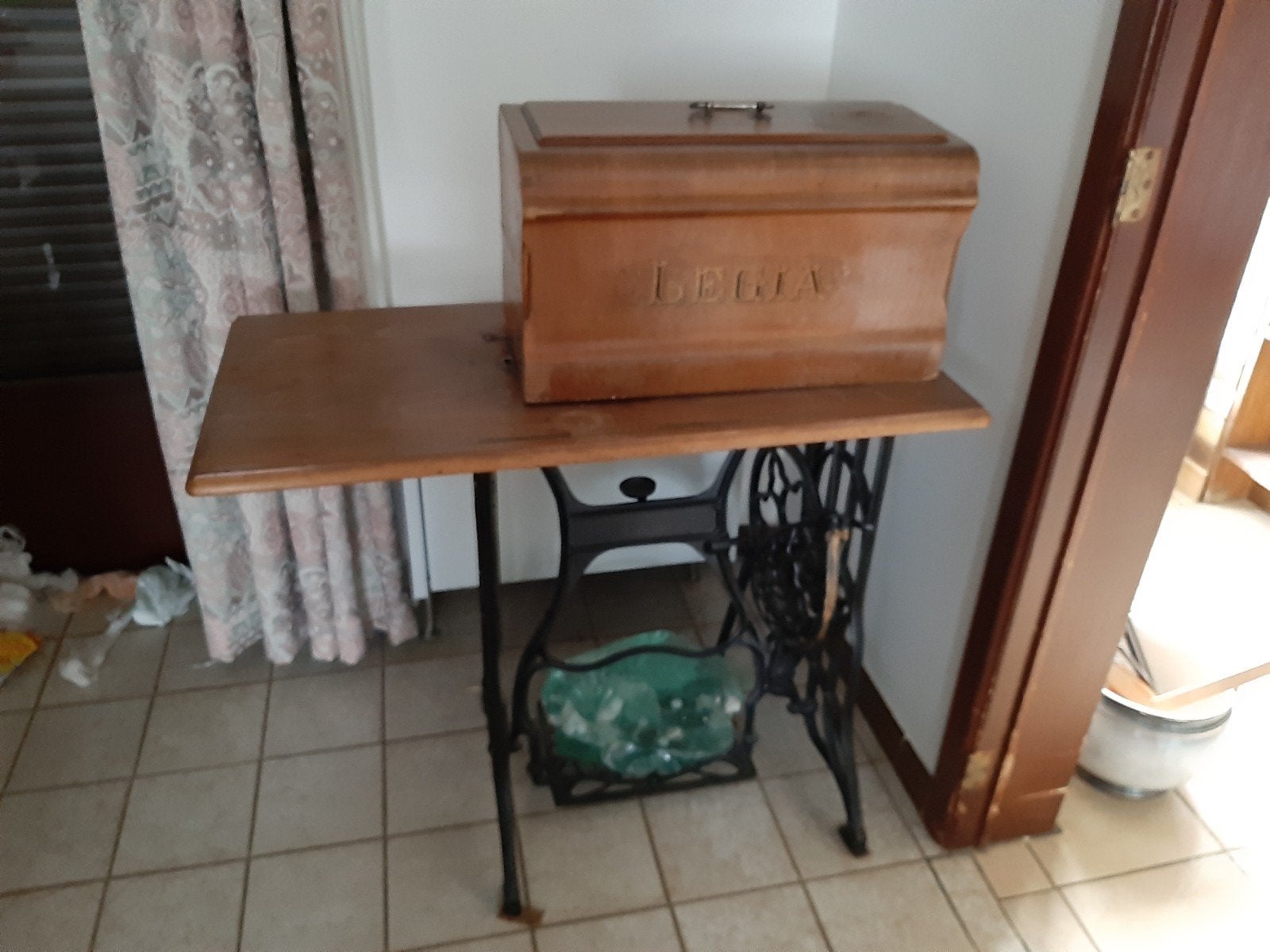 Leggia naaimachine, Ophalen of Verzenden