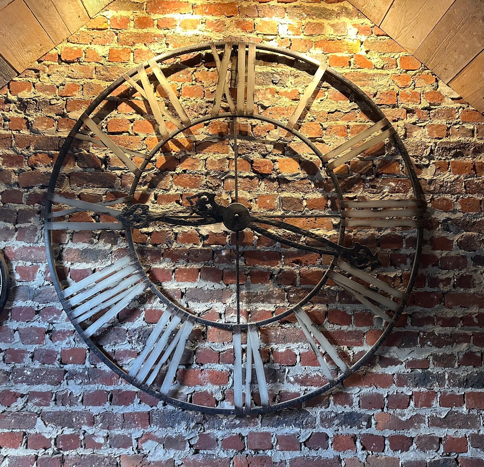 Industriële metalen wandklok, Ophalen, Metaal, Industrieel, 152 cm