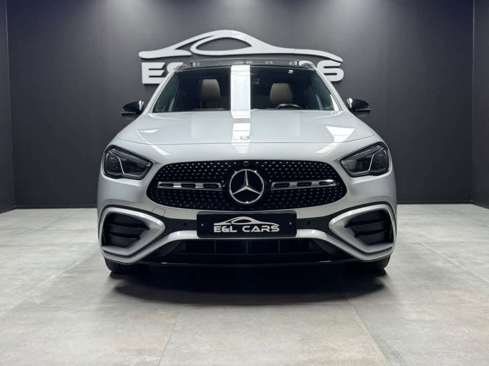 Mercedes-Benz GLA 180 GLA 180 d AMG Line *12 mois de garanti, Auto's, Automaat, Gebruikt, Euro 6, 4 cilinders