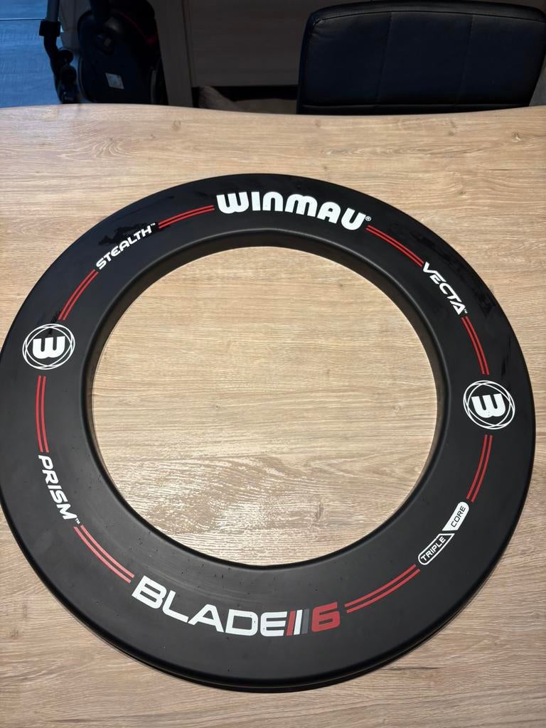 Winmau surround, Sport en Fitness, Darts, Ophalen of Verzenden, Zo goed als nieuw