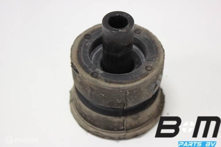 Carrosserie lager midden onder VW Amarok 2H0801507, Utilisé