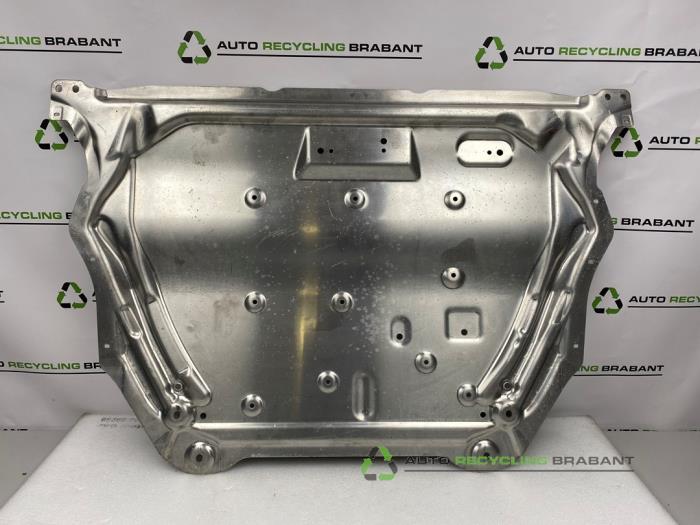 Plaque de protection sol d'un Volkswagen Golf, -, 3 mois de garantie, Utilisé, -