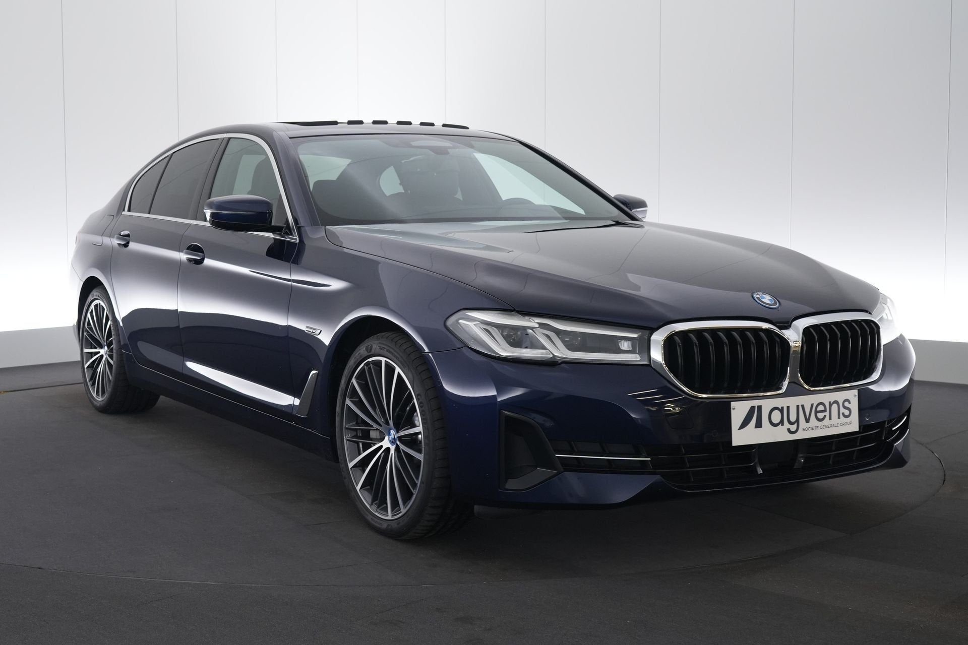 (2CHR886) BMW 5 SERIES BERLINE, Automaat, Gebruikt, Blauw, Leder en Stof