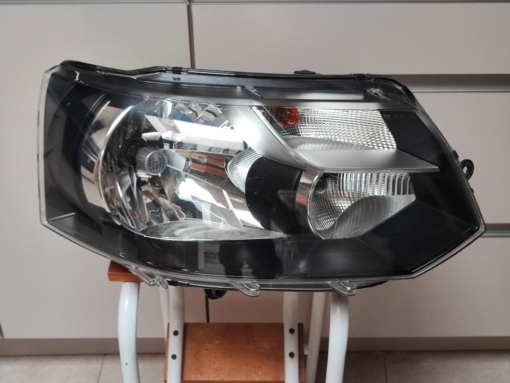 Volkswagen Transporter (T5) rechtse koplamp  (2003-2015), Ophalen of Verzenden, Gebruikt, Volkswagen