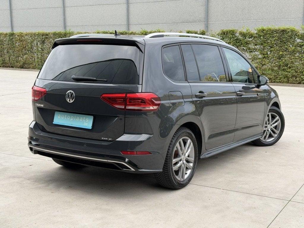 Volkswagen Touran R Line 2019 7 zitplaatsen, Auto's, Monovolume, 1498 cc, 7 zetels, Bedrijf