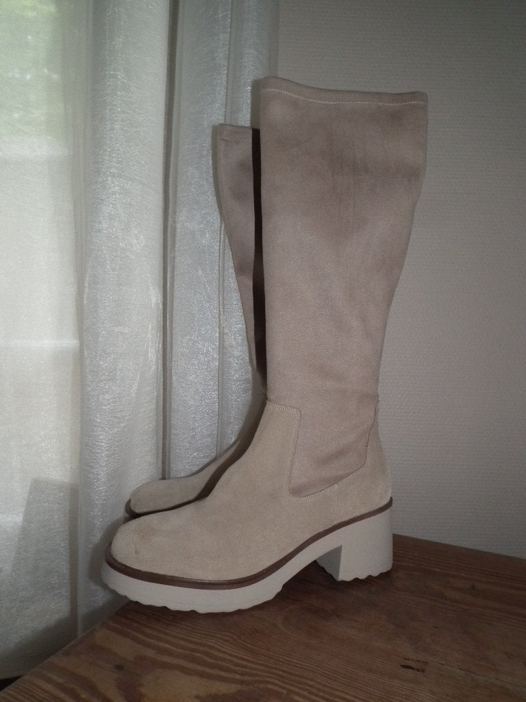 Bottes hautes pour femme. 41. Beige. (Farabella) nouveau, Neuf, Farabella, Beige, Bottes hautes