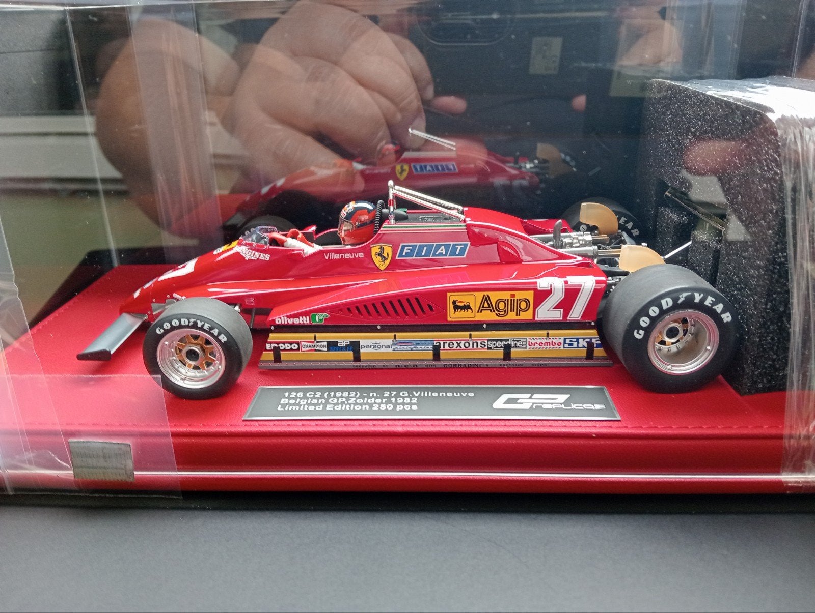 GPREPLICAS FERRARI 126c2 1982 1:18 GILLES VILLENEUVE ZOLDER, Enlèvement ou Envoi, Neuf, Voiture, Autres marques