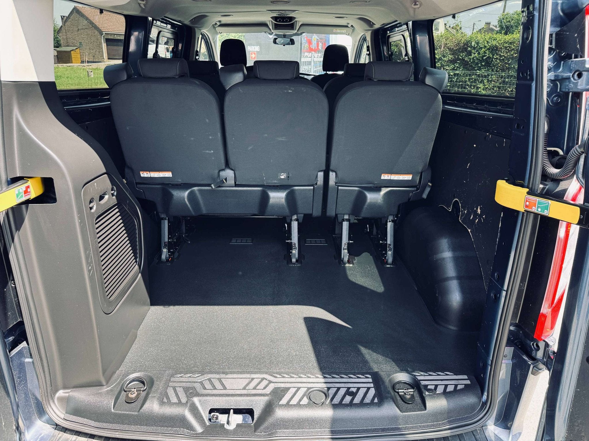 Ford Transit Custom 2.0 TDCi , 8 Places TVA DEDUCTIBLE, GARA, Autos, Ford, 8 places, Achat, 6 portes, Euro 6