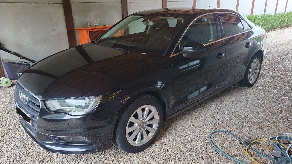 Audi A3 Limousine, Autos, Achat, 4 portes, Boîte manuelle, Alcantara