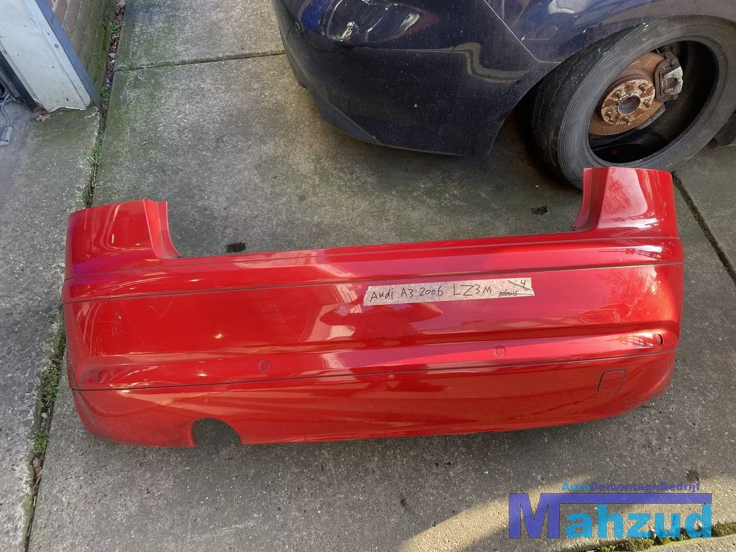 AUDI A3 8P1 ROOD LZ3M achterbumper 3 deurs, Arrière, Pare-chocs, AUDI AG, Auto-Union-Strasse 1
85045  Ingolstadt, DE