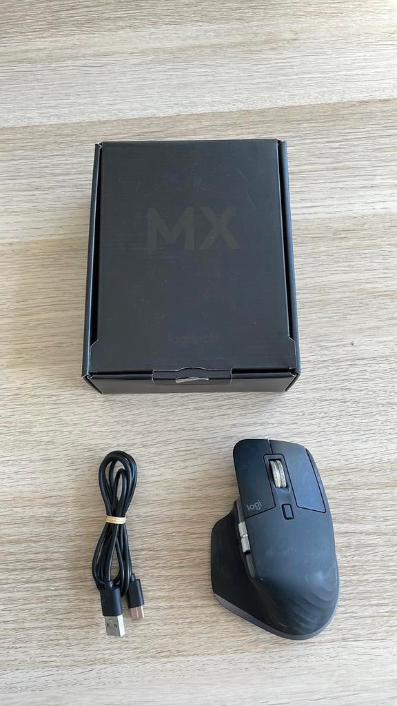 Logitech MX Master 3 - zeer goede staat, Informatique & Logiciels, Souris, Comme neuf, Souris, Sans fil, Ergonomique, Enlèvement ou Envoi