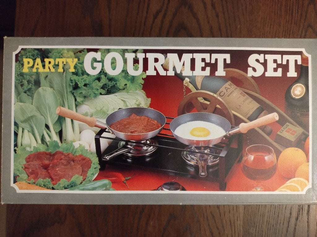 GOURMET SET MET 2 EXTRA REGELBARE BRANDERS, Enlèvement, Utilisé, Moins de 4 personnes