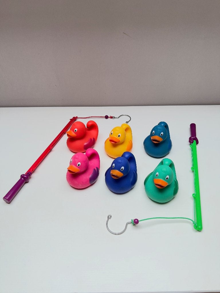Pêche aux canards Rainbow Scratch – 6 canards + 2 cannes, Enfants & Bébés, Canard de bain, Enlèvement ou Envoi, Utilisé, Autres marques