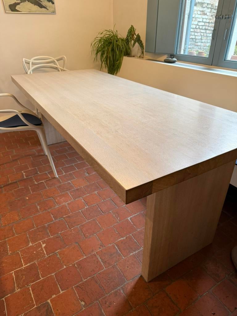 Table de monastère moderne en chêne massif blanchi, Maison & Meubles, Tables | Tables à manger, Enlèvement, Comme neuf