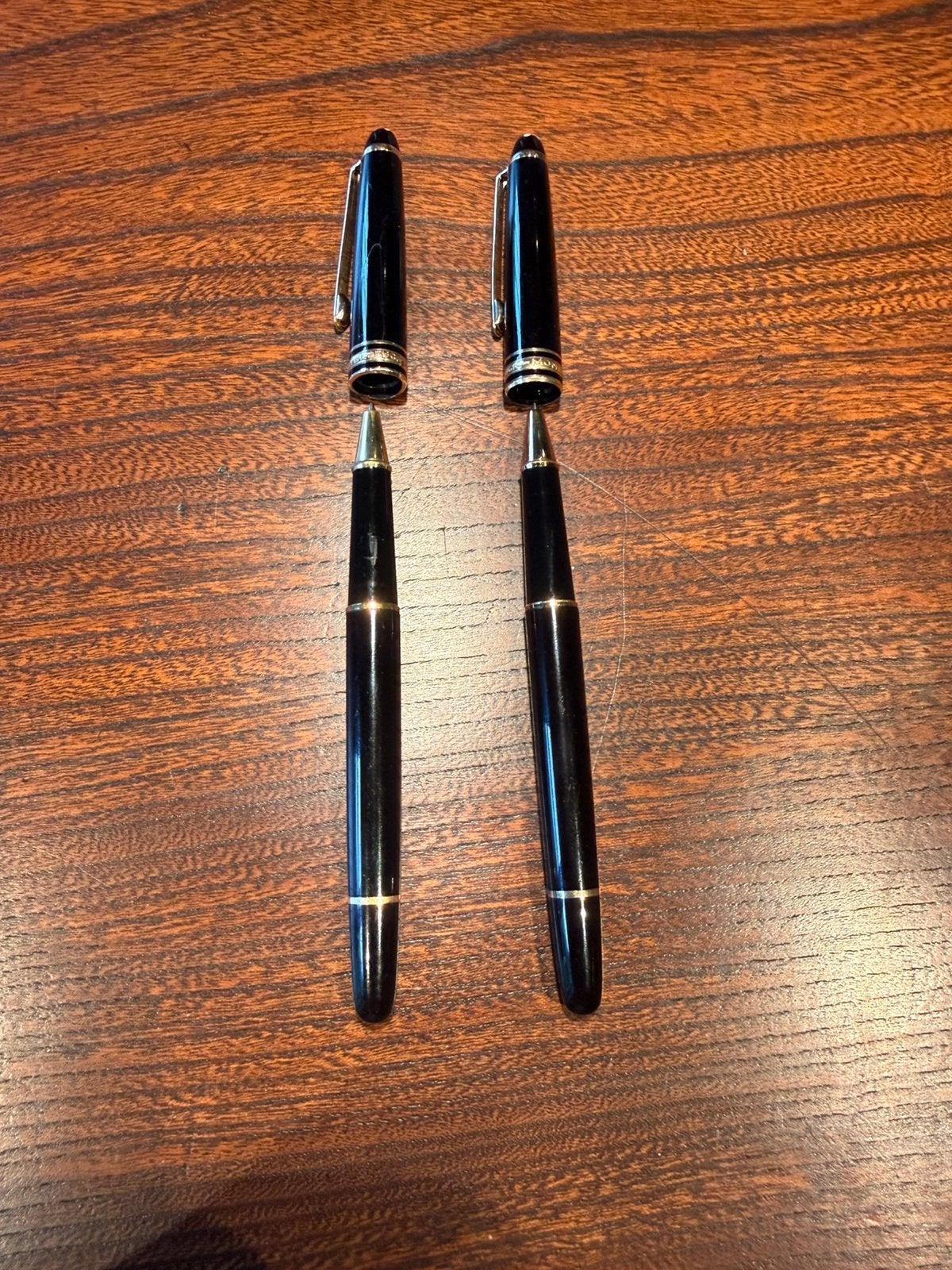2x Montblanc Meisterstück pen – zwart/goud – kan ook per één, Collections, Stylos, Utilisé, Stylo à bille, Mont Blanc, Enlèvement ou Envoi
