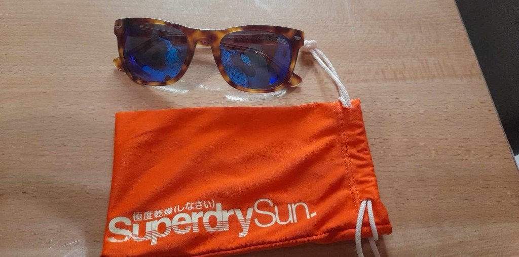 Zonnebril Superdry, Ophalen of Verzenden, Zo goed als nieuw, Zonnebril