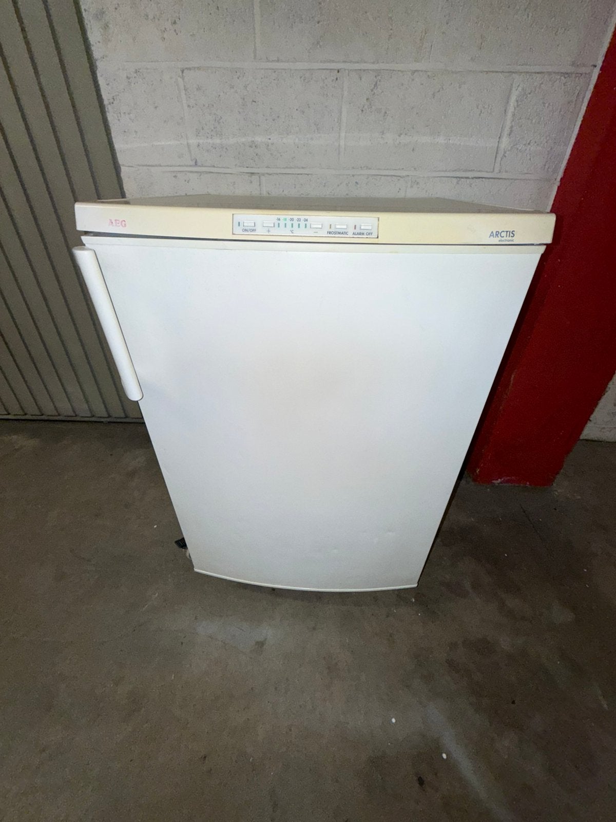 Congélateur AEG 4 tiroirs, Elektronische apparatuur, Vriezers en Diepvrieskisten, Ophalen of Verzenden, Zo goed als nieuw, Vrieskast