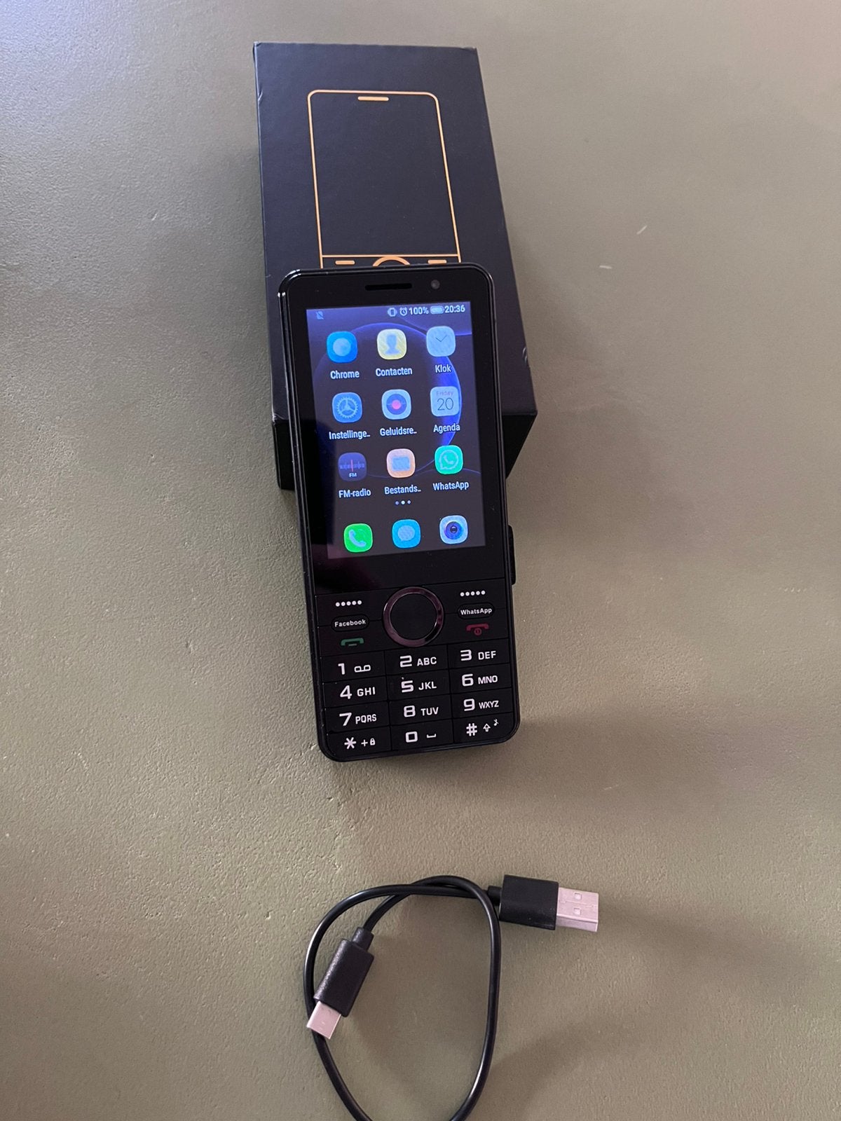 Android gsm met de look van iphone, Ophalen