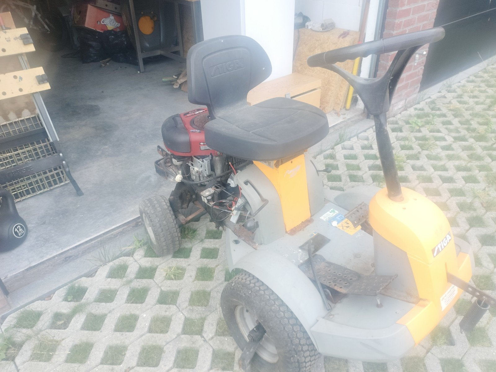 Stiga, Tuin en Terras, Ophalen