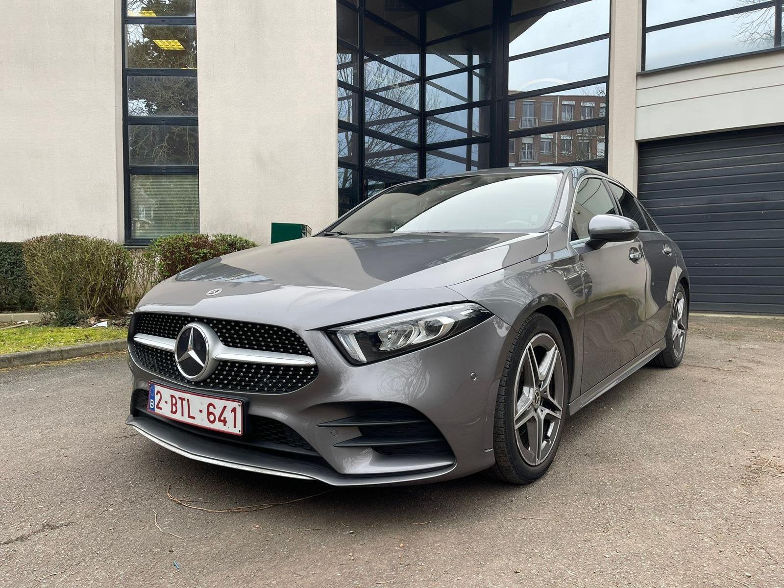 Mercedes A180 Berline AMG Pack automatique, Achat, Euro 6, Carnet d'entretien, 5 portes