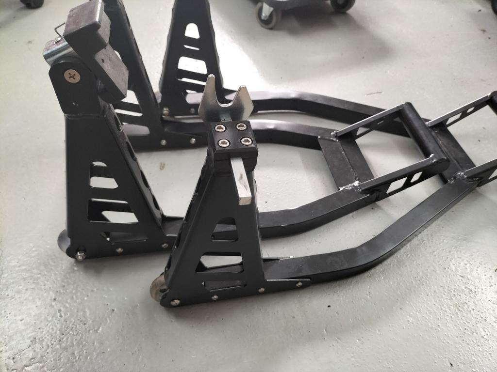 Set zwarte Paddock stand, Ophalen, Zo goed als nieuw