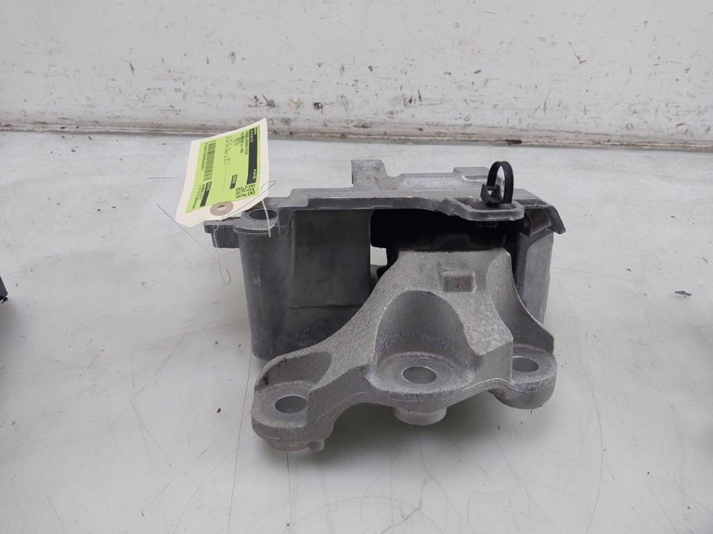 SUPPORT BOITE DE VITESSES ABS Volvo XC40 (XZ) (|32267915|), Dhr. J. Ham, Administratie@autoham.nl, Nijkerkerstraat 27a 27a
3821 CD  AMERSFOORT, NL