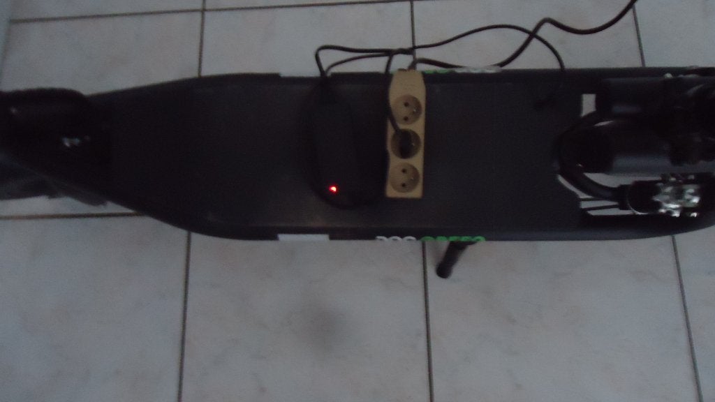 Electrische step met zadel, Ophalen, Zo goed als nieuw, Elektrische step (E-scooter), Doc.green