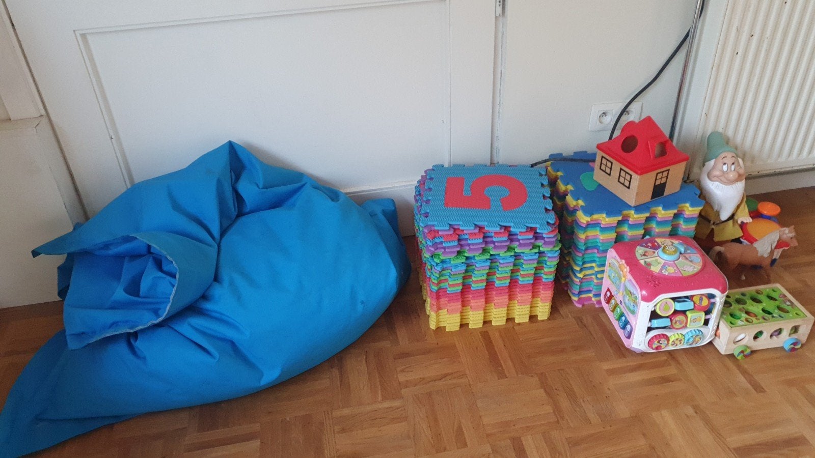 Speelgoed / klimrek / verzorgingstafel / babyfoon / slaapzak, Huis en Inrichting, Ophalen, Gebruikt, Overige kleuren, Overige typen