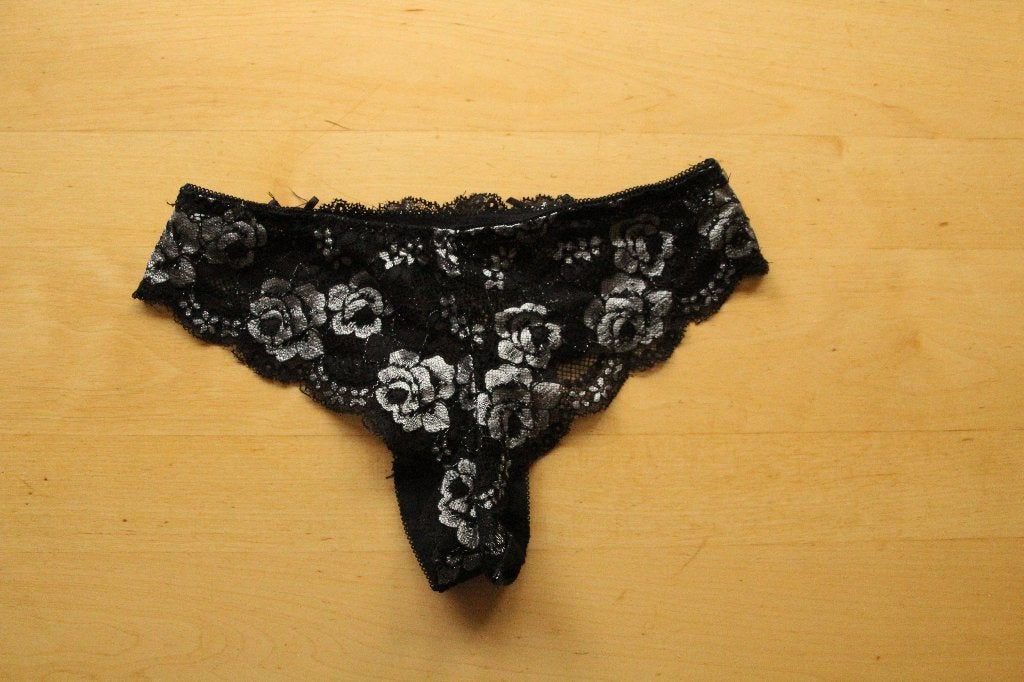 Slip noir taille M à motif floral argenté NEUF, Envoi, Noir, Slip